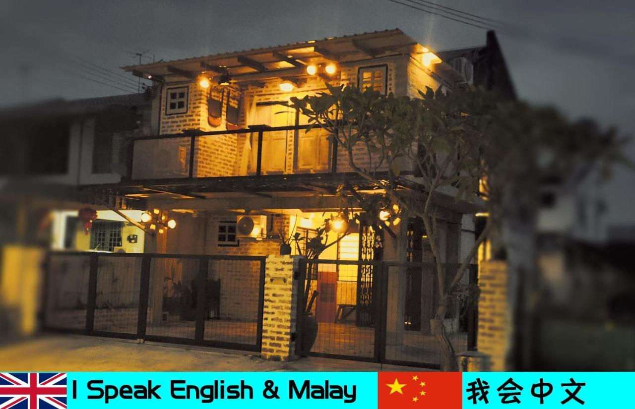 Ipoh Concrete Villa Exterior photo